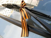 Крепление ленточки на автомобиль