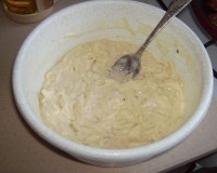 делают тесто на картофельные оладьи с мукой