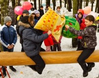 бой подушками
