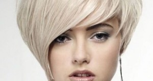 короткая асимметричная стрижка с объемной укладкой