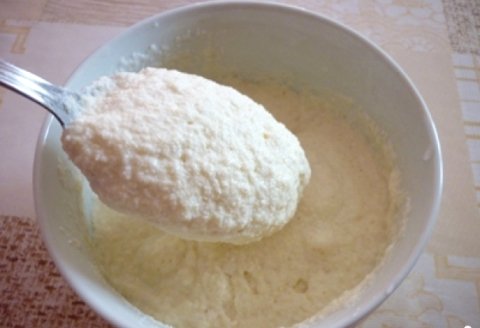 манку нужно залить молоком